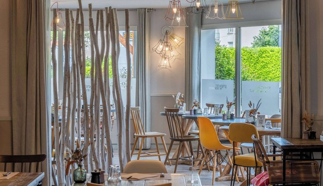 Hotel Kyriad Lyon Est - Bron Eurexpo Le Cottage