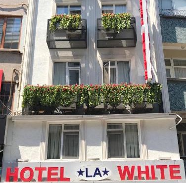 Hotel La White