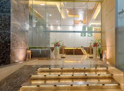 Hotel Lance International