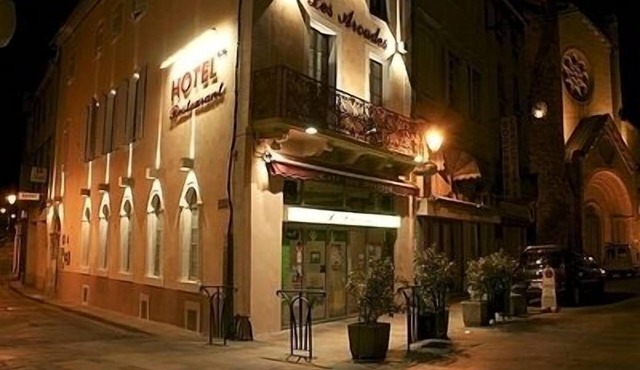 Hotel Les Arcades