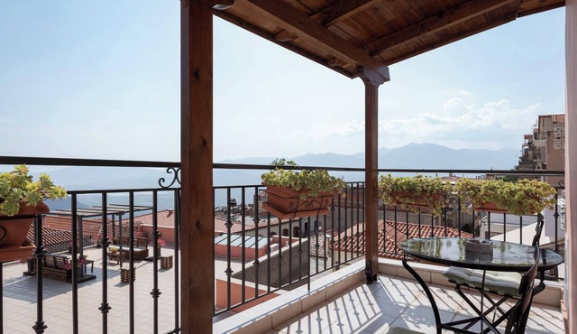 Hotel Leto Delphi