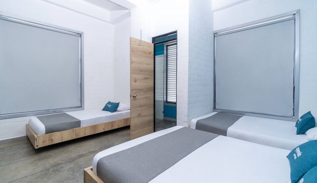 Hotel Living Box