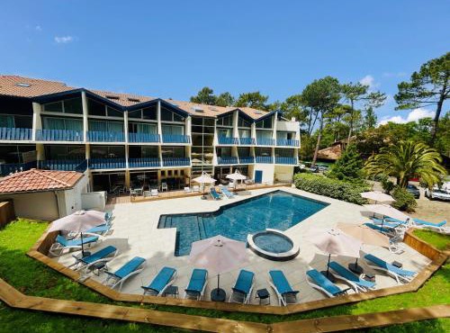 Hotel Logis Lacotel