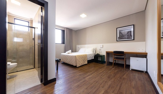 Hotel Lunes