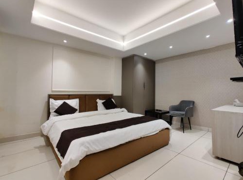 Hotel M K