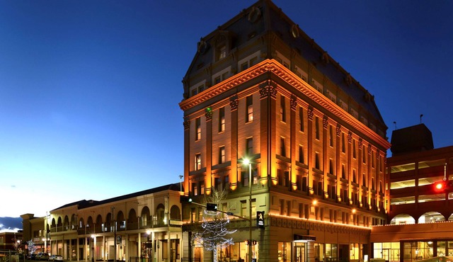 Hotel Maison Yakima Tapestry Collection by Hilton