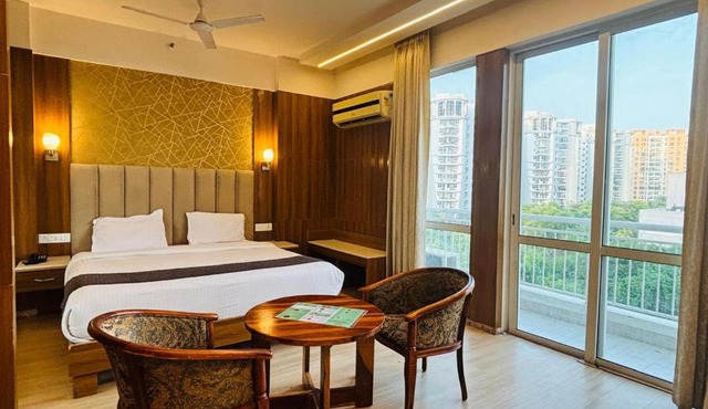 Hotel Maple Tree , Gomtinagar Extension , Lucknow