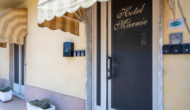 Hotel Marnie