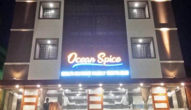 Hotel Maval Grand