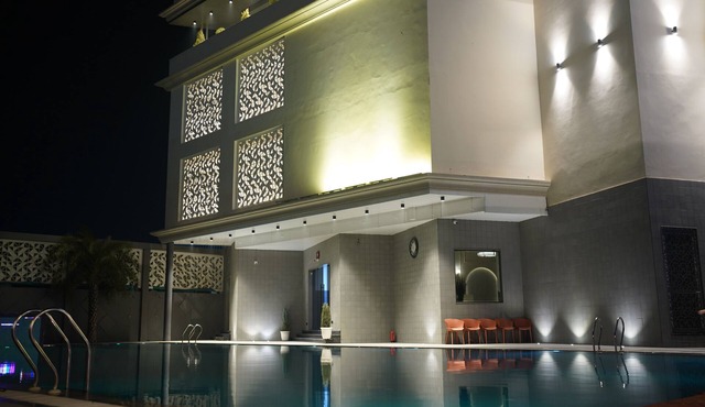 Hotel Millennium