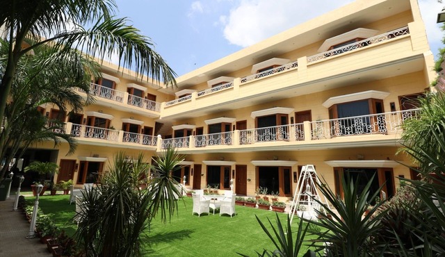 Hotel Mohan Continental