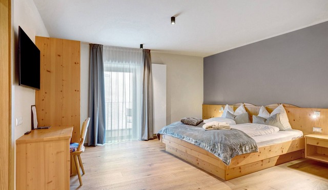 Hotel Murrer Double Room 203 with Mountain View, Spa and Wellness Area