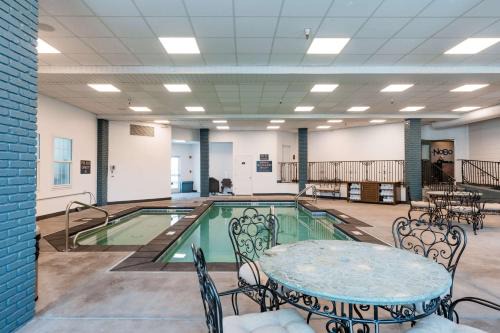 Hotel NoBo Cascade, Tapestry Collection by Hilton