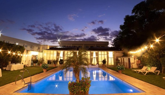 Hotel Oasis
