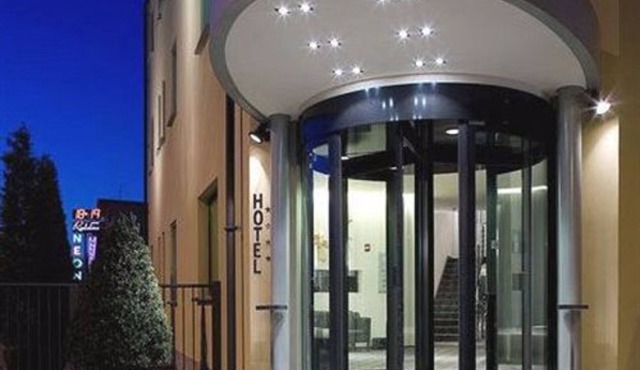 Hotel Ovest