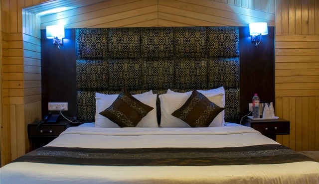 Hotel Pacific
