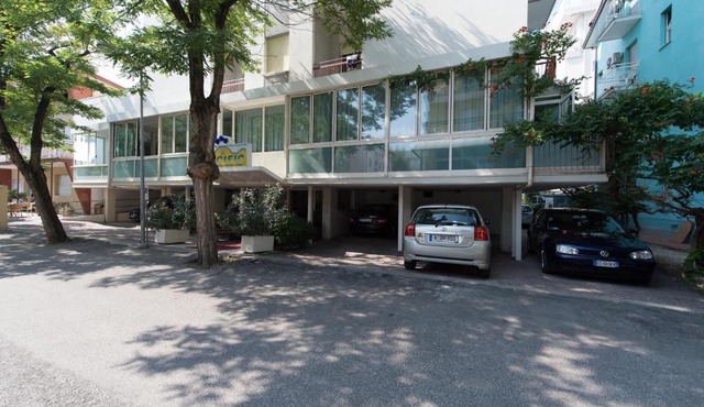Hotel Pacific