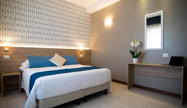 Hotel Pacific