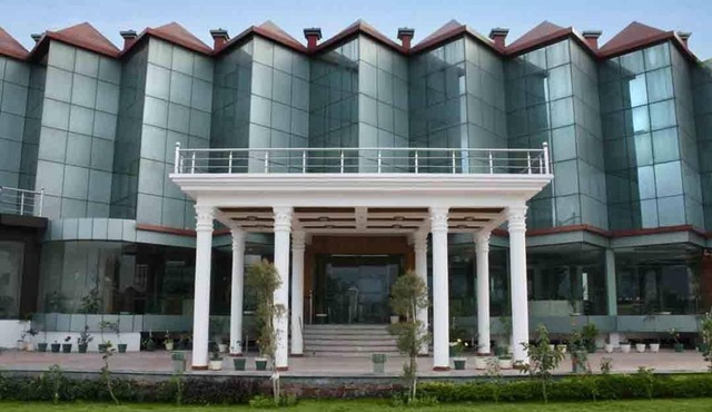 Hotel Padmini Palace