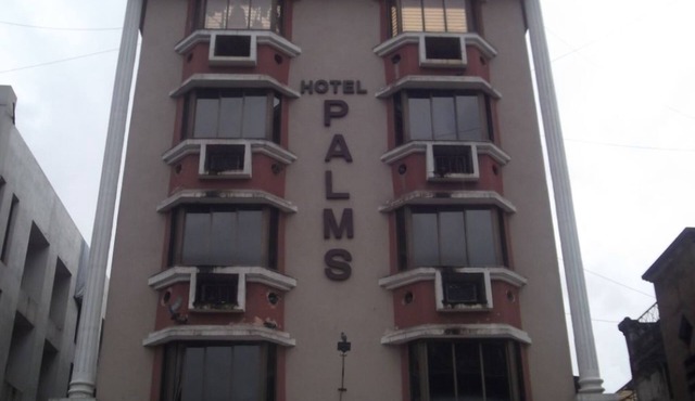 Hotel Palms