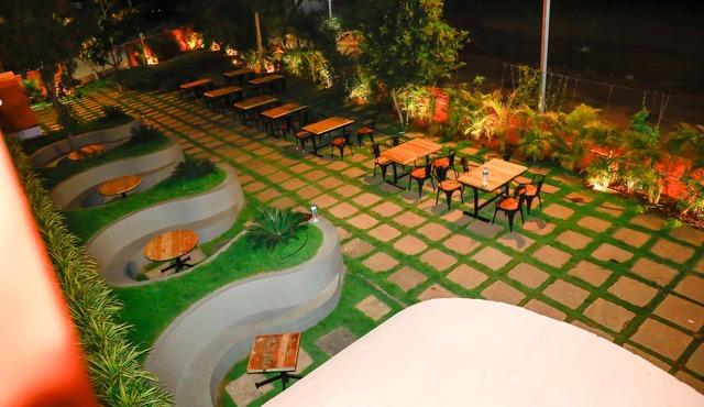 Hotel Parth Residency