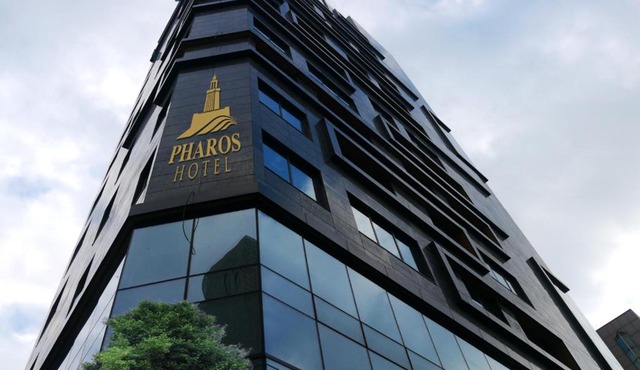Hotel Pharos