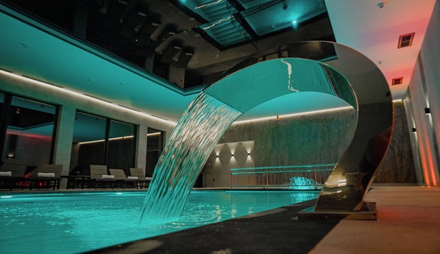 Hotel Poledno