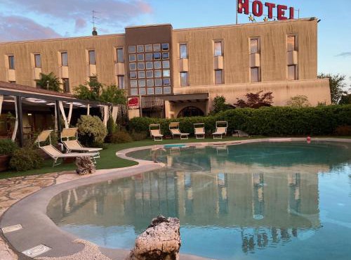 Hotel Posta 77
