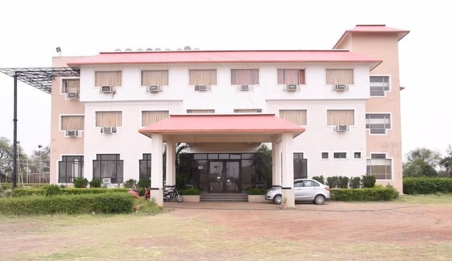 Hotel Regency Bina