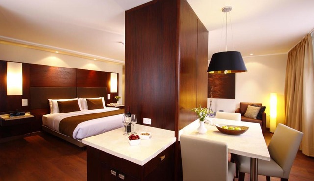 Hotel Reina Isabel