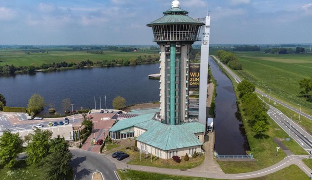Hotel & Restaurant Infinity