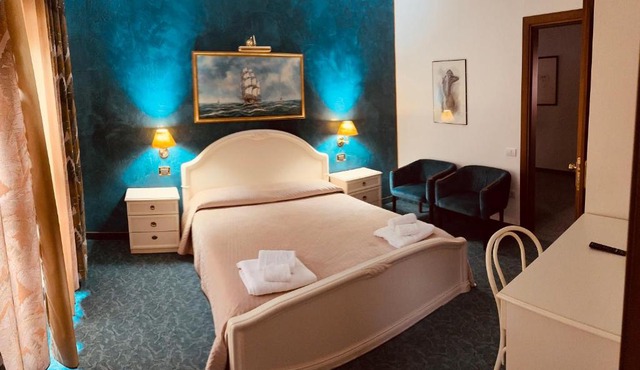Hotel Rey's