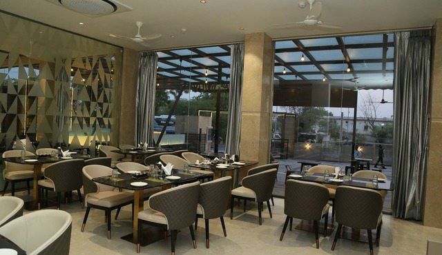 Hotel Ruturaj Regency