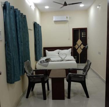 HOTEL RVS SQUARe