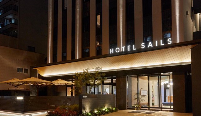 HOTEL SAILS