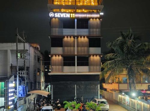 Hotel Seven Eleven