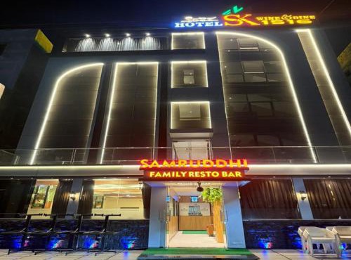 Hotel SK Chakan Pune