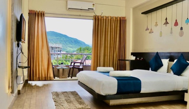 Hotel Srushti Regency
