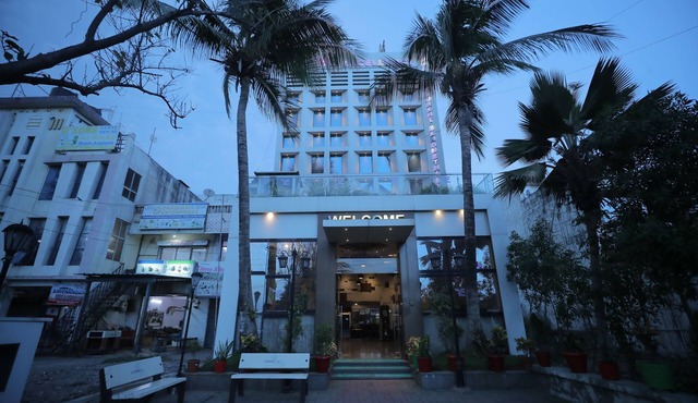 Hotel The Excellency