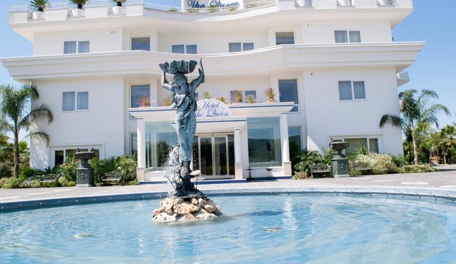 Hotel The Queen