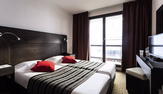 Hotel Tignes Le Diva - Breakfast - Classic Room 2 Adults with balcony