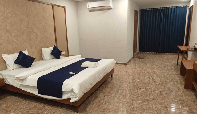 Hotel Vantara Residency