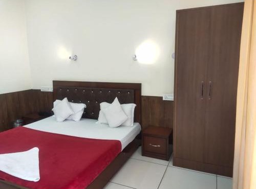 Hotel Vasantam, Barsar