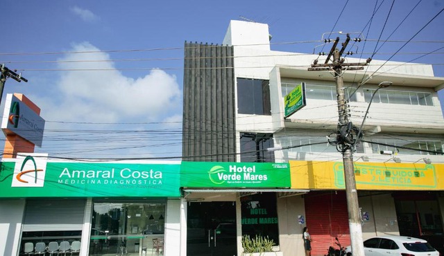Hotel Verde Mares