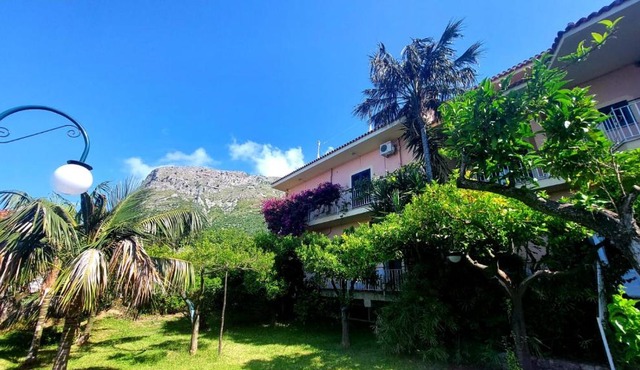 Hotel Villa Degli Aranci