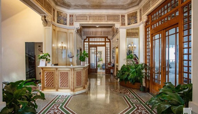 Hotel Villa Elena