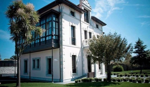 Hotel Villa Marrón