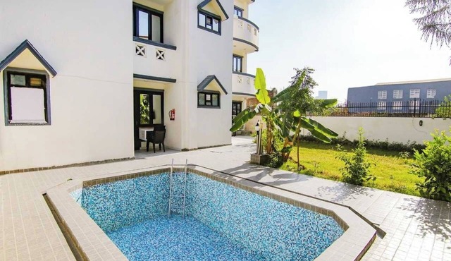 Hotel Viraj