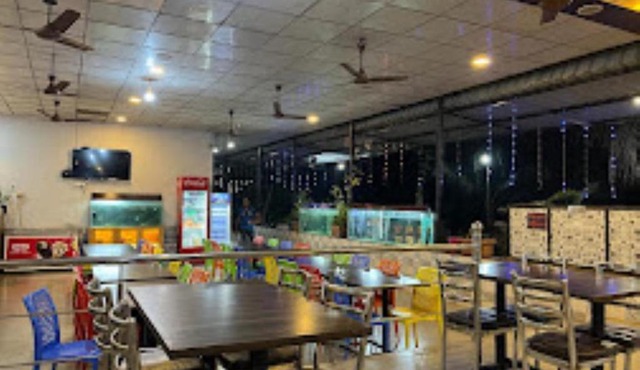 HOTEL VRINDAVAN NIWALI