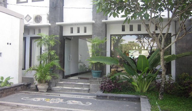 Hotel Warta Dua